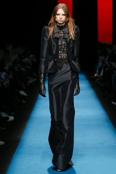 Look 38